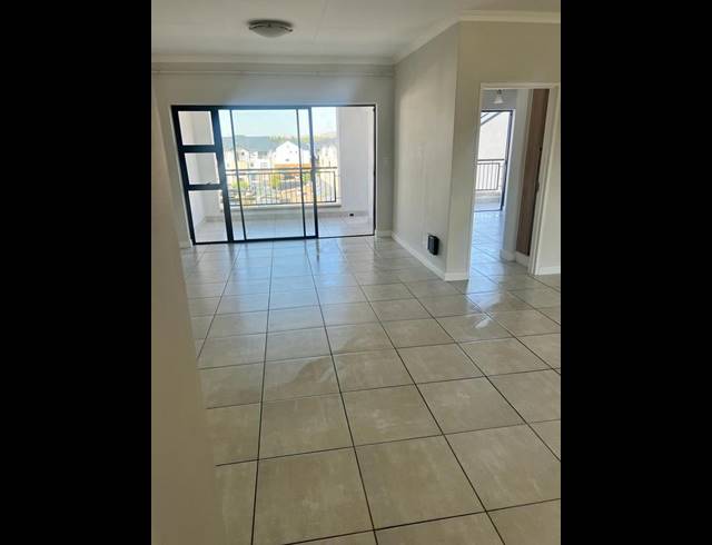 2 BEDROOM APARTMENT FOR SALE IN SILVER LAKES